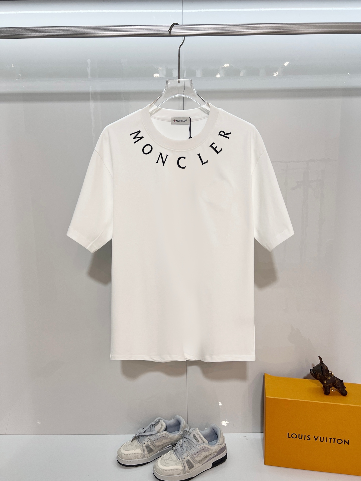 肌触り最高な 2026 モンクレール 新作 半袖Tシャツ コピー