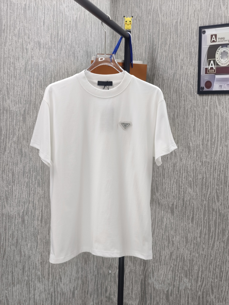 絶対欲しい！2026 プラダ 新作 半袖Tシャツ スーパーコピー