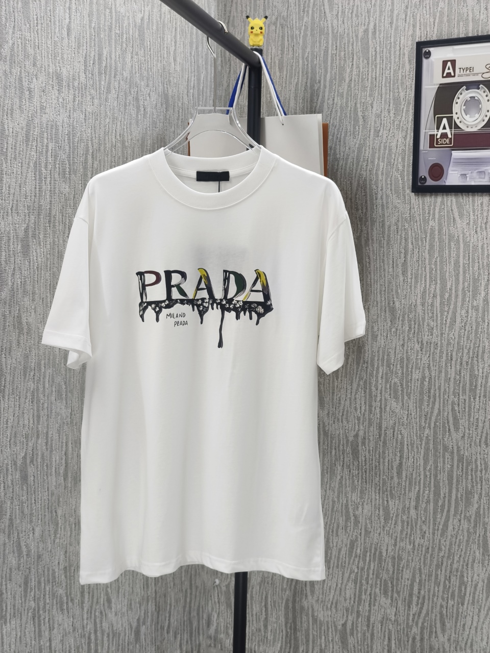 【限定カラー】2026 プラダ 新作 半袖Tシャツ コピー
