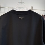 注目アイテム☆ 2026 プラダ 新作 半袖Tシャツ 偽物
