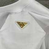 使い勝手良し 2026 プラダ 新作 半袖Tシャツ 偽物