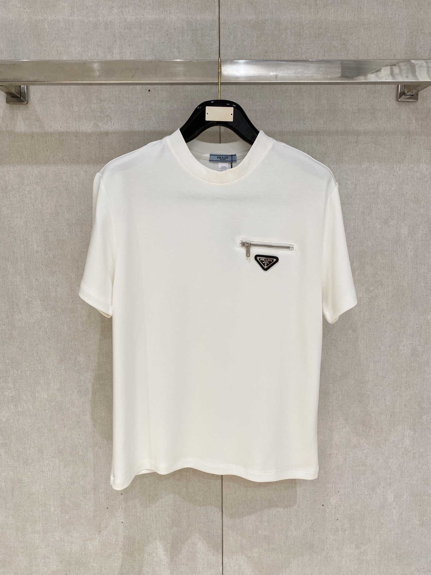 おすすめ 2026 プラダ 新作 半袖Tシャツ スーパーコピー