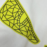 送料込 2026 フェンディ 新作 半袖Tシャツ 偽物