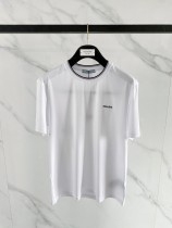 すぐ届く 2026 プラダ 新作 半袖Tシャツ 偽物