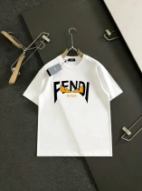 世界中で大人気♪ 2026 フェンディ 新作 半袖Tシャツ コピー 2色
