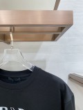入手困難品！2026 プラダ 新作 半袖Tシャツ 偽物