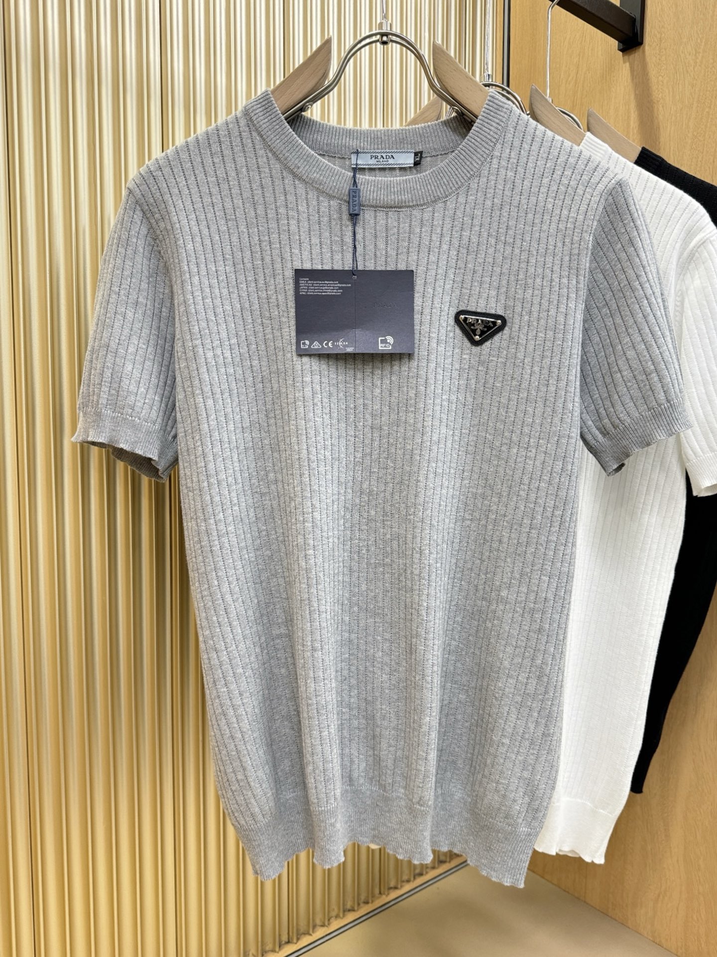 ☆超人気☆ 2026 プラダ 新作 半袖Tシャツ スーパーコピー