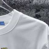 争奪戦 2026 プラダ 新作 半袖Tシャツ スーパーコピー