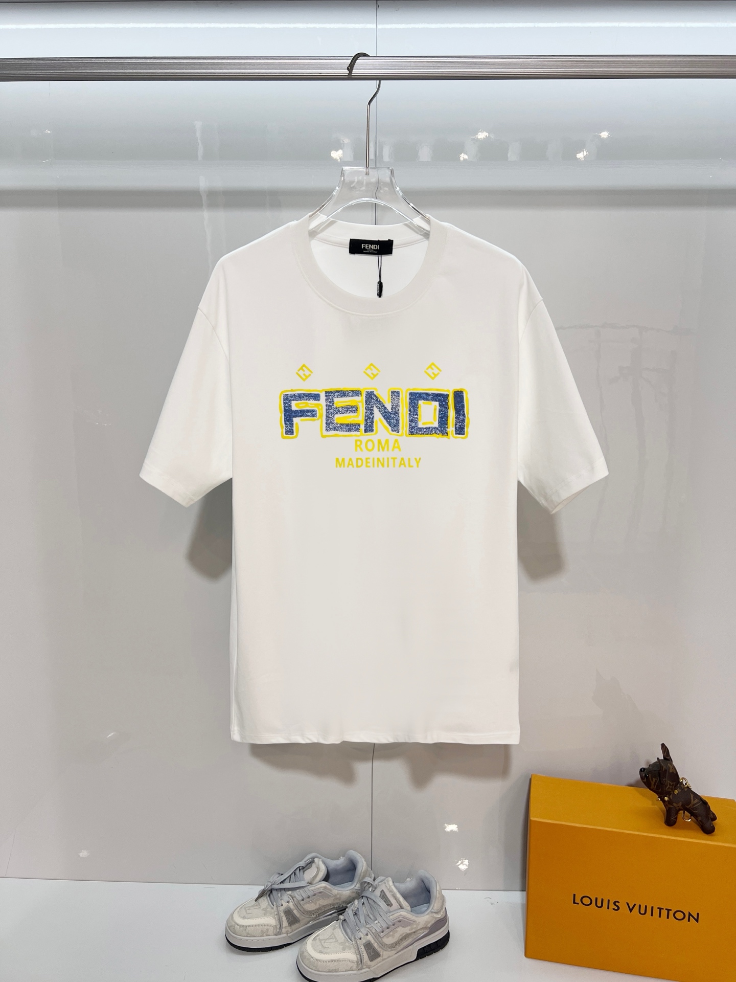 【即発】★  2026 フェンディ 新作 半袖Tシャツ コピー