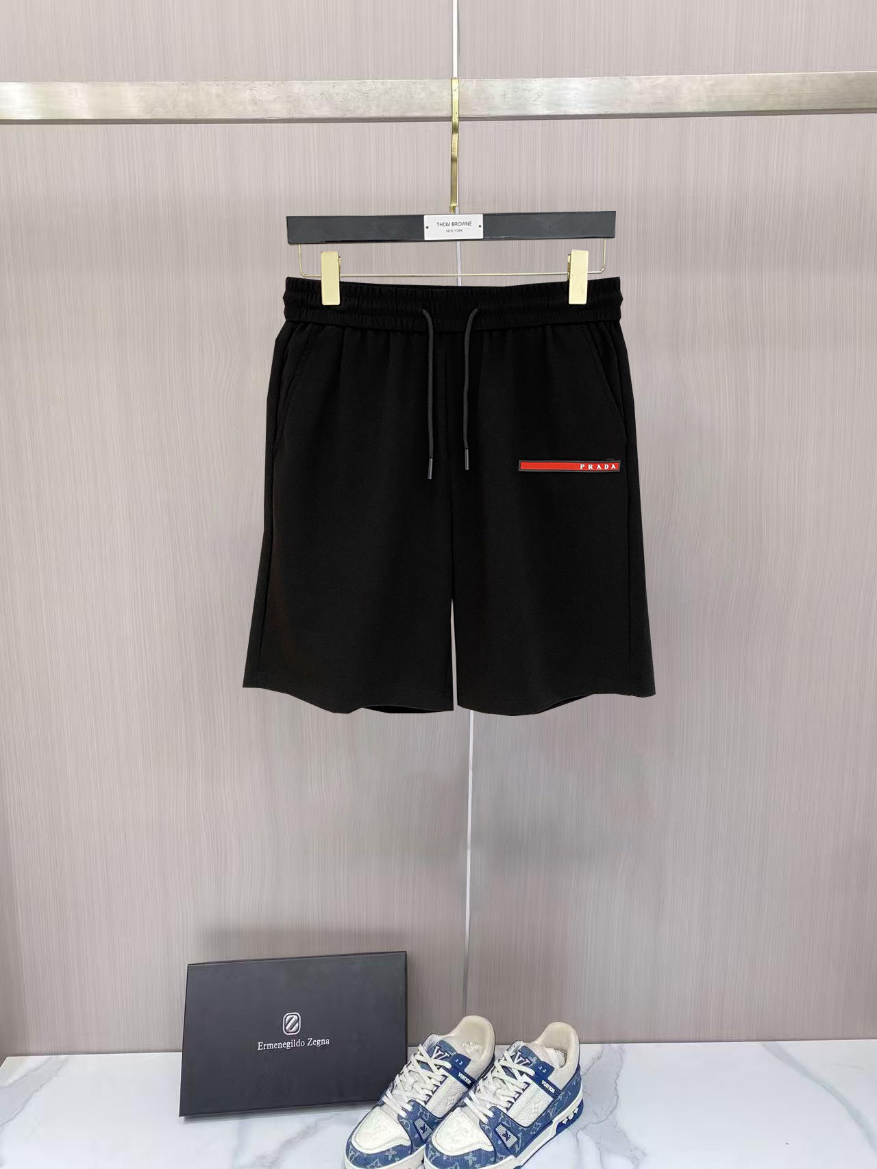 完売必至 2026 プラダ 新作 ショートパンツ コピー