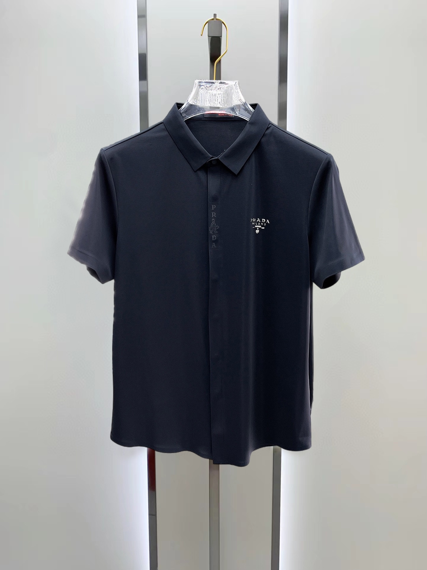 超希少！2026 プラダ 新作 半袖Tシャツ コピー