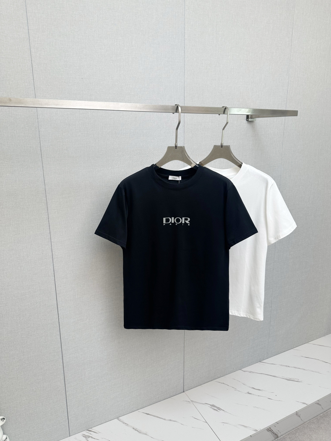 すぐ届く 2026 ディオール 新作 半袖Tシャツ スーパーコピー