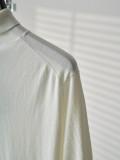 目を惹くカラー 2026 プラダ 新作 半袖Tシャツ 偽物