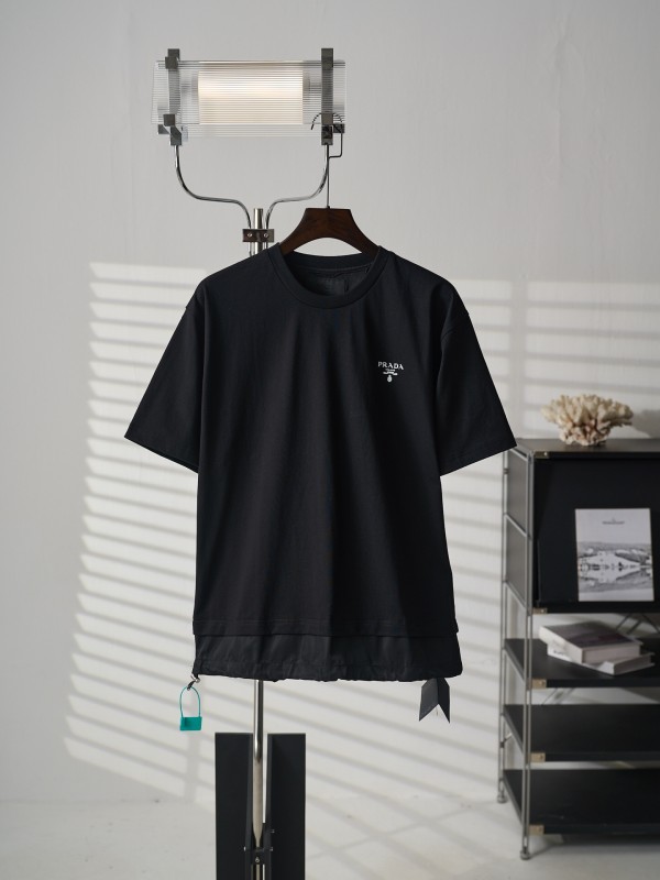 お洒落 2026 プラダ 新作 半袖Tシャツ スーパーコピー