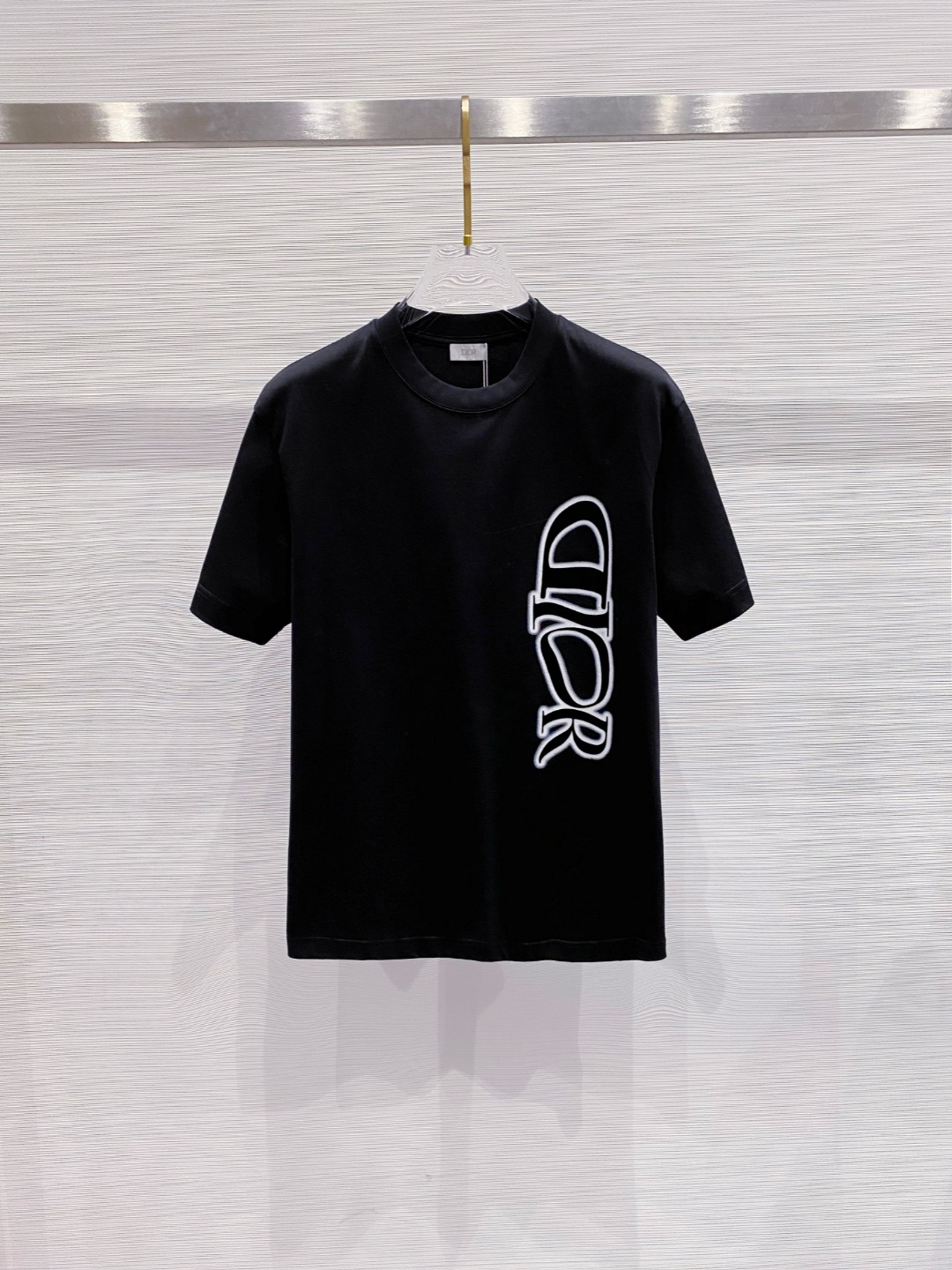 完売必至 2026 ディオール 新作 半袖Tシャツ 偽物