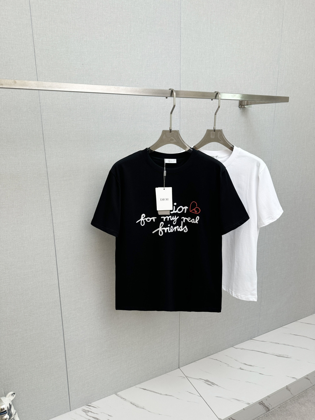 世界中で大人気♪ 2026 ディオール 新作 半袖Tシャツ スーパーコピー
