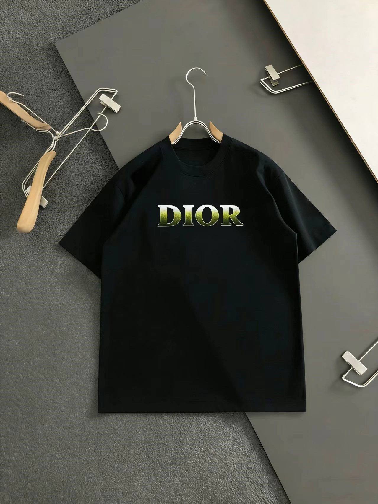 即発送！2026 ディオール 新作 半袖Tシャツ スーパーコピー 2色