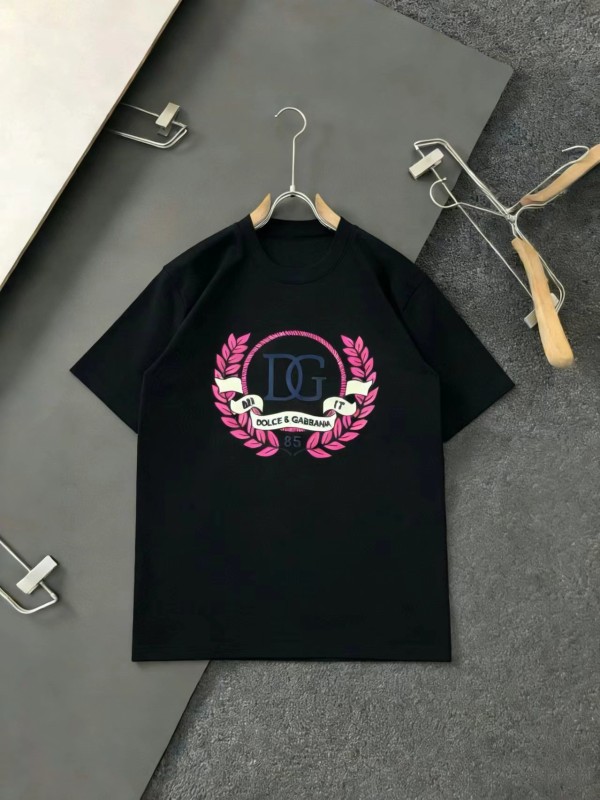 肌触り最高な 2026 ドルチェ&ガッバーナ 新作 半袖Tシャツ スーパーコピー 2色