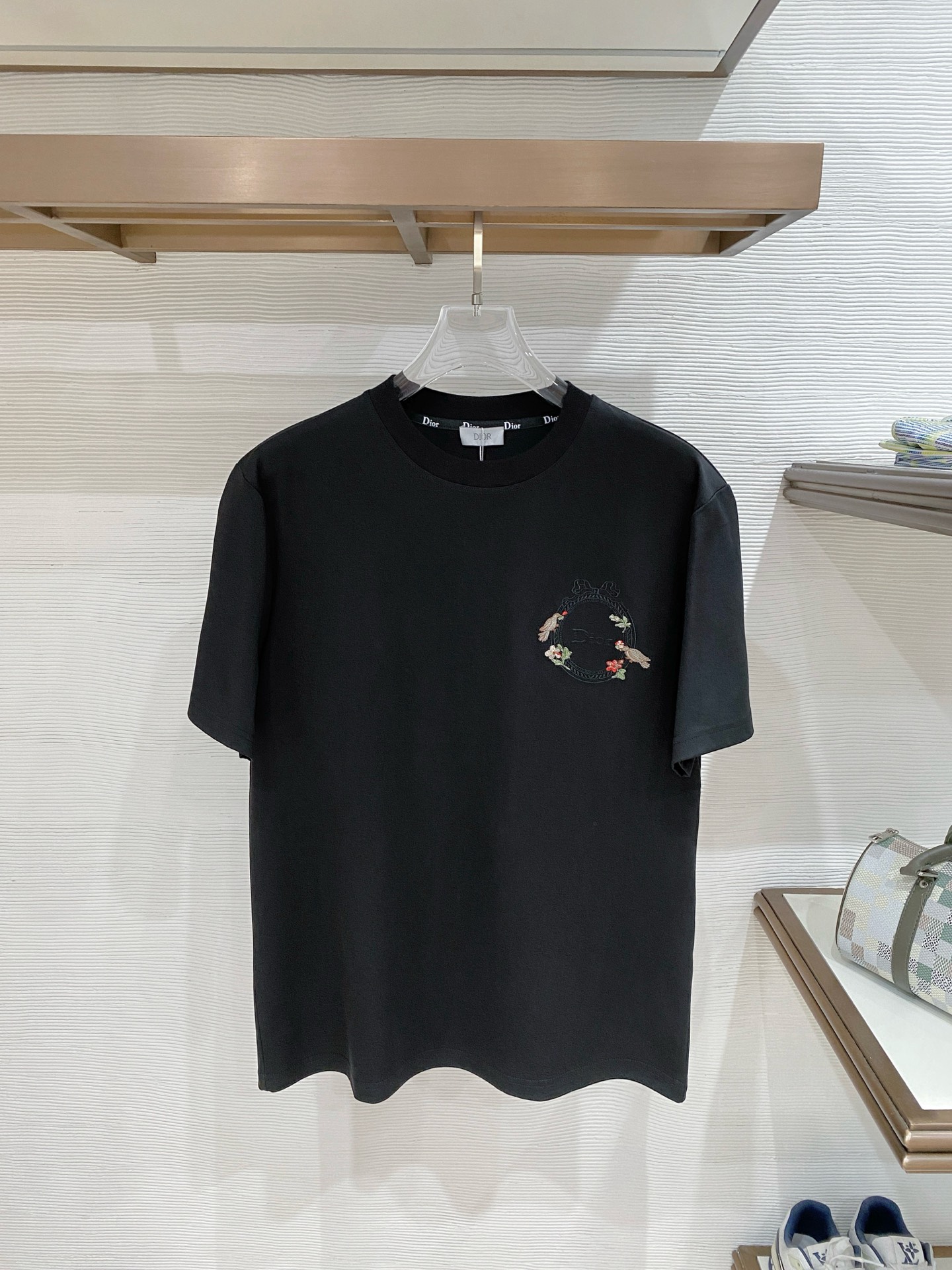 送料込 2026 ディオール 新作 半袖Tシャツ コピー