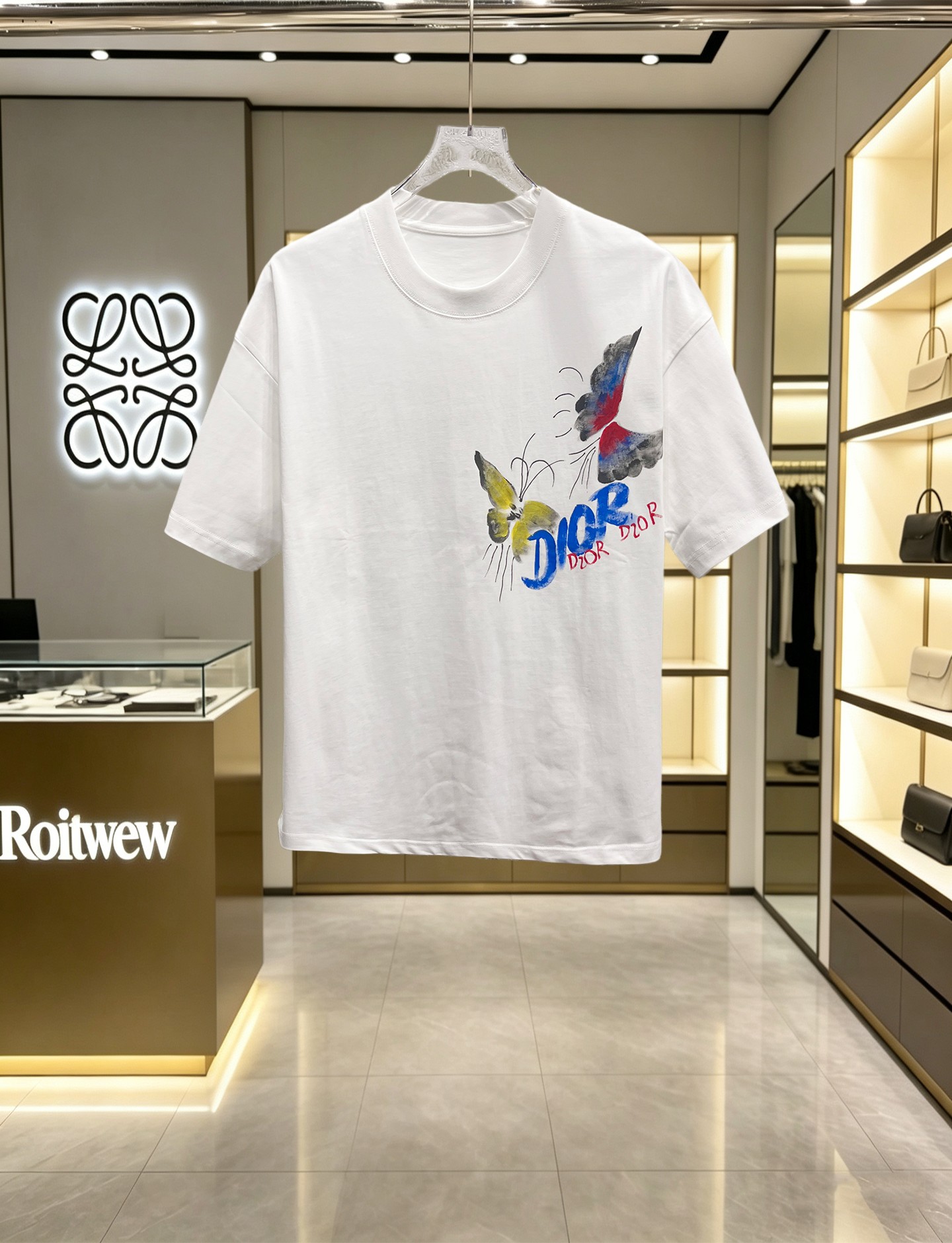 完売必至 2026 ディオール 新作 半袖Tシャツ 偽物