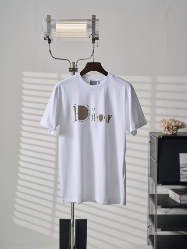 注目アイテム♡ 2026 ディオール 新作 半袖Tシャツ 偽物