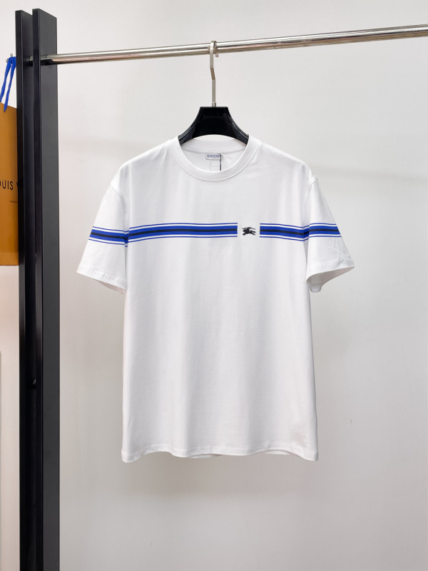 人気爆発☆ 2026 バーバリー 新作 半袖Tシャツ コピー