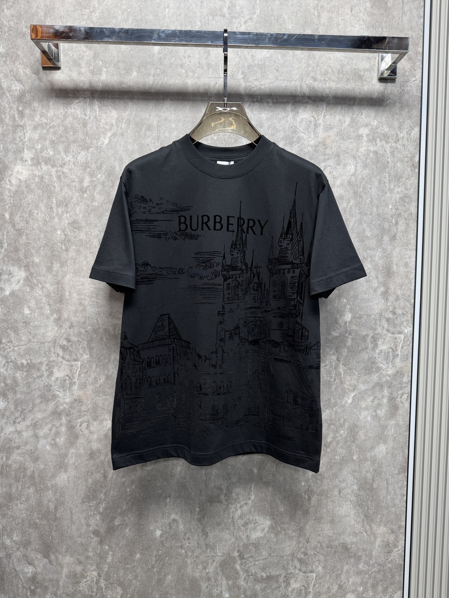 超希少！2026 バーバリー 新作 半袖Tシャツ コピー