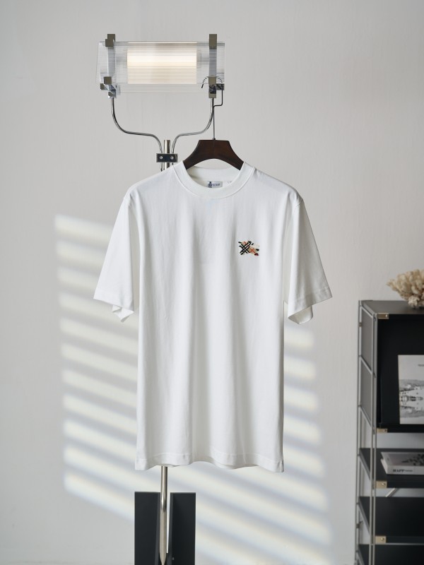 【限定カラー】2026 バーバリー 新作 半袖Tシャツ コピー