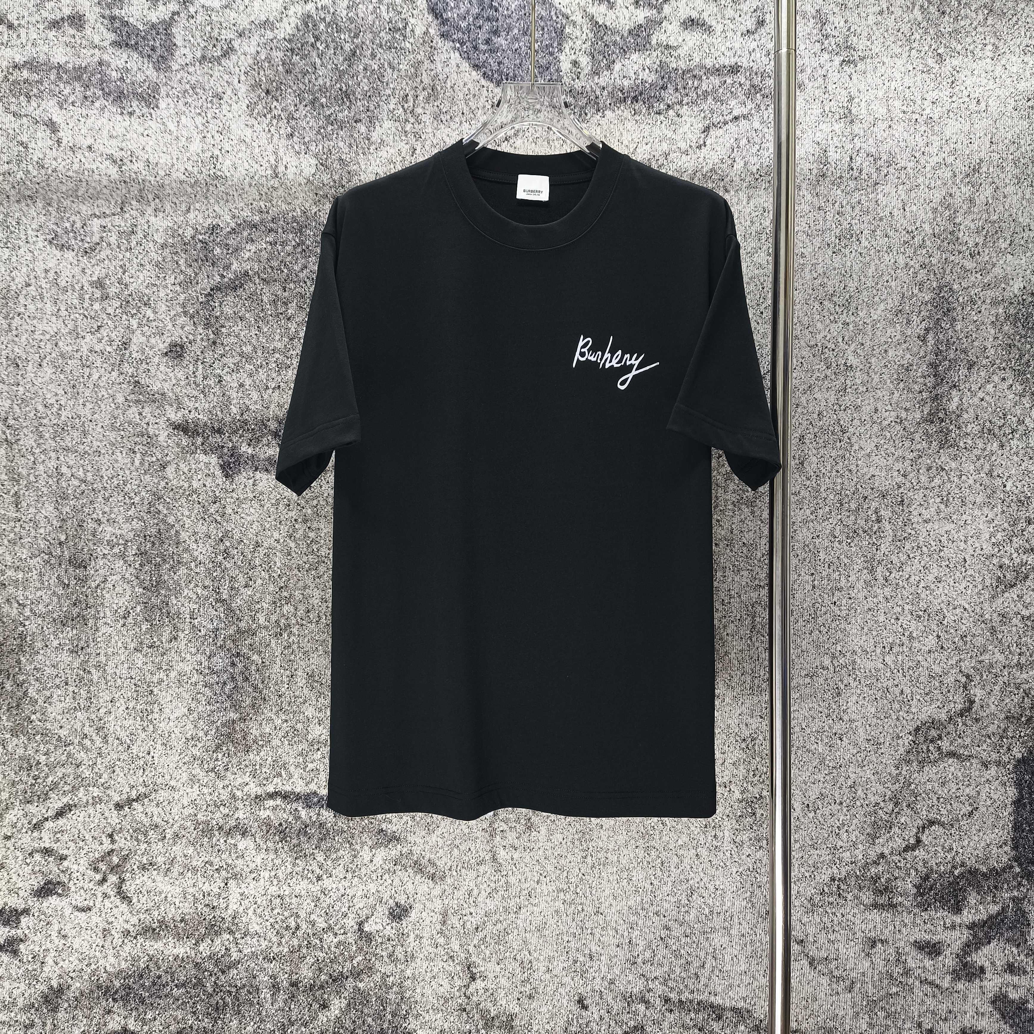 お洒落 2026 バーバリー 新作 半袖Tシャツ コピー