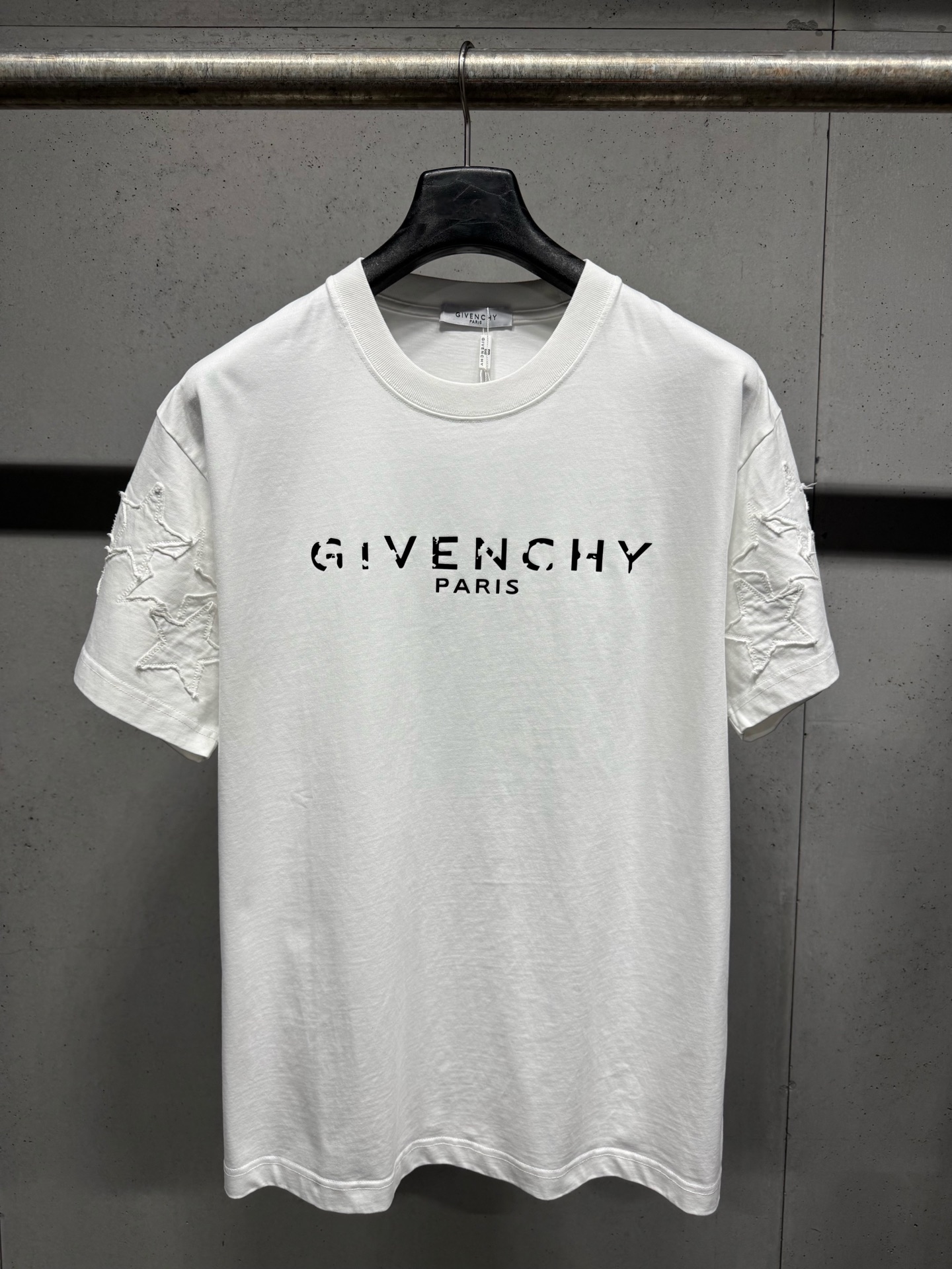 使い勝手良 2026 ジバンシー 新作 半袖Tシャツ コピー