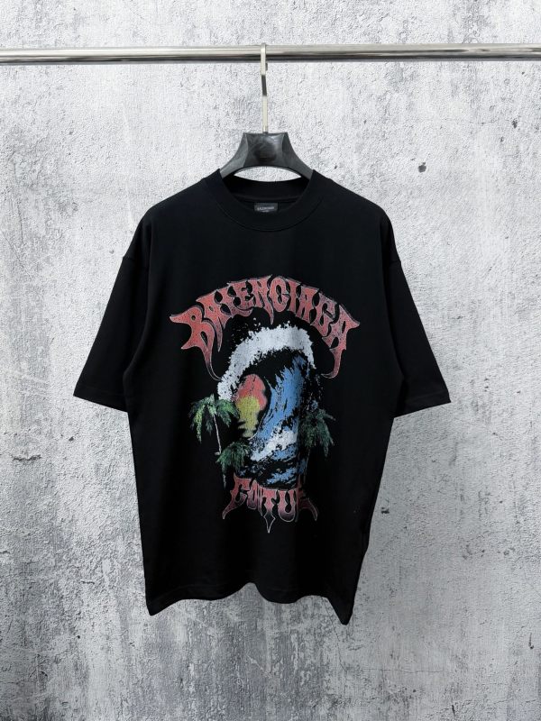 完売必至 2026 バレンシアガ 新作 半袖Tシャツ スーパーコピー
