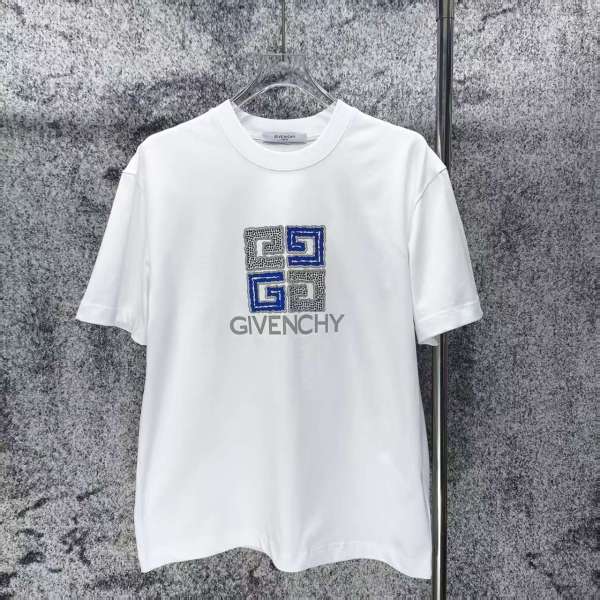 注目度抜群！ 2026 ジバンシー 新作 半袖Tシャツ コピー