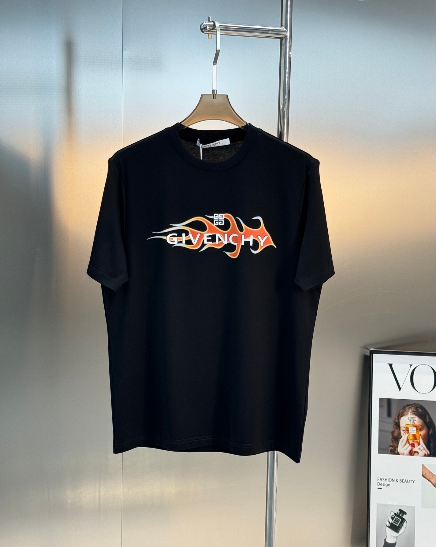 すぐ届く 2026 ジバンシー 新作 半袖Tシャツ コピー