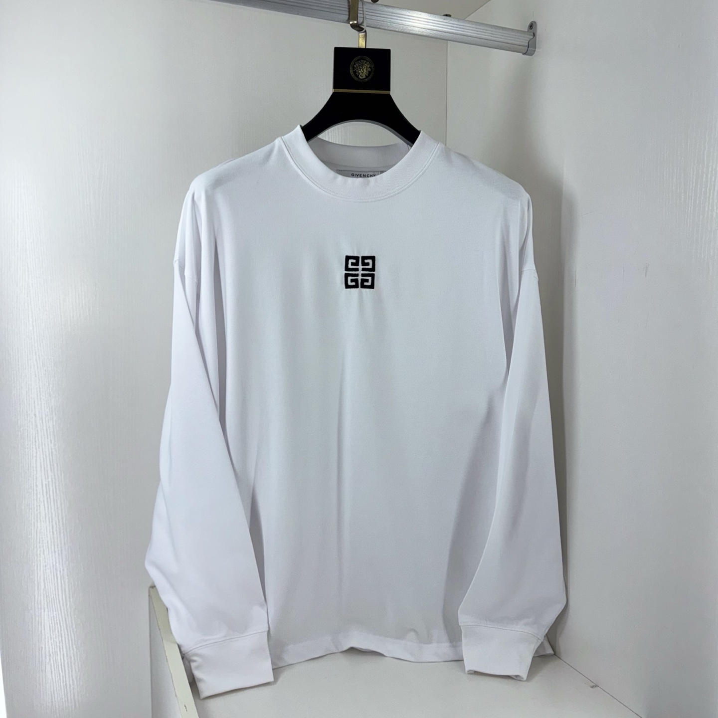 入手困難！ 2026 ジバンシー 新作 長袖Tシャツ コピー 3色