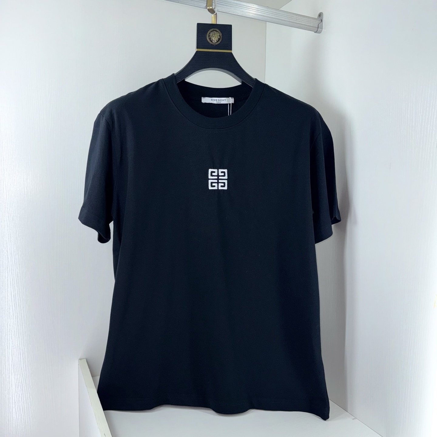 【大特価】 2026 ジバンシー 新作 半袖Tシャツ スーパーコピー