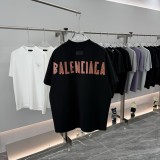 目を惹くカラー  2026 バレンシアガ 新作 半袖Tシャツ コピー