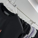 目を惹くカラー  2026 バレンシアガ 新作 半袖Tシャツ コピー