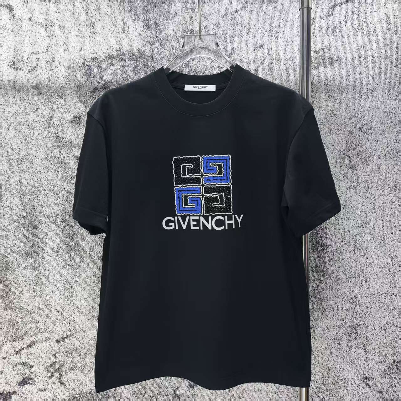 ★日本!!人気！ 2026 ジバンシー 新作 半袖Tシャツ スーパーコピー