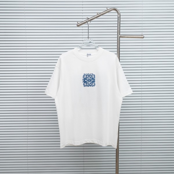 絶対欲しい！2026 ロエベ 新作 半袖Tシャツ スーパーコピー