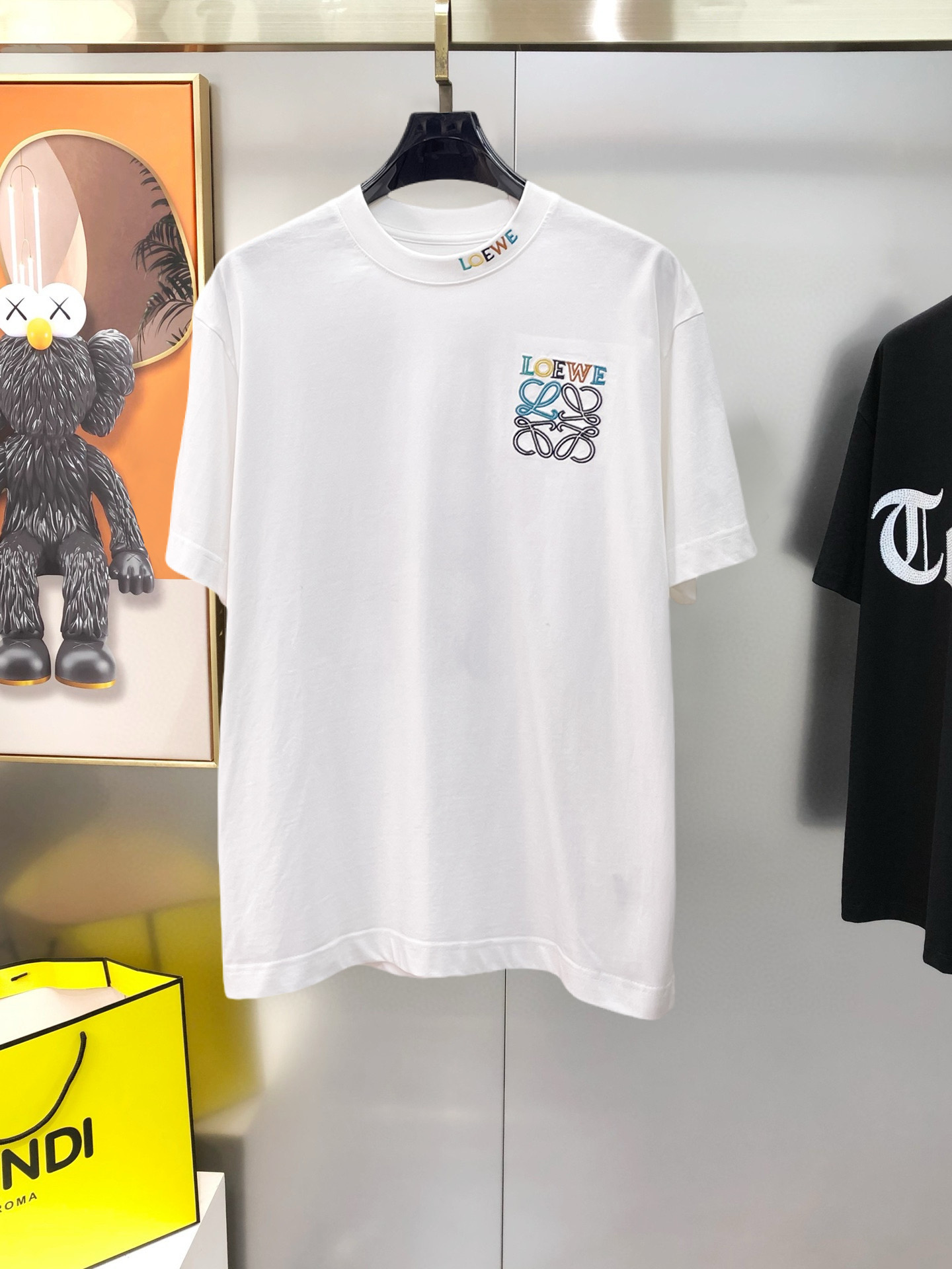 ☆超人気☆ 2026 ロエベ 新作 半袖Tシャツ 偽物