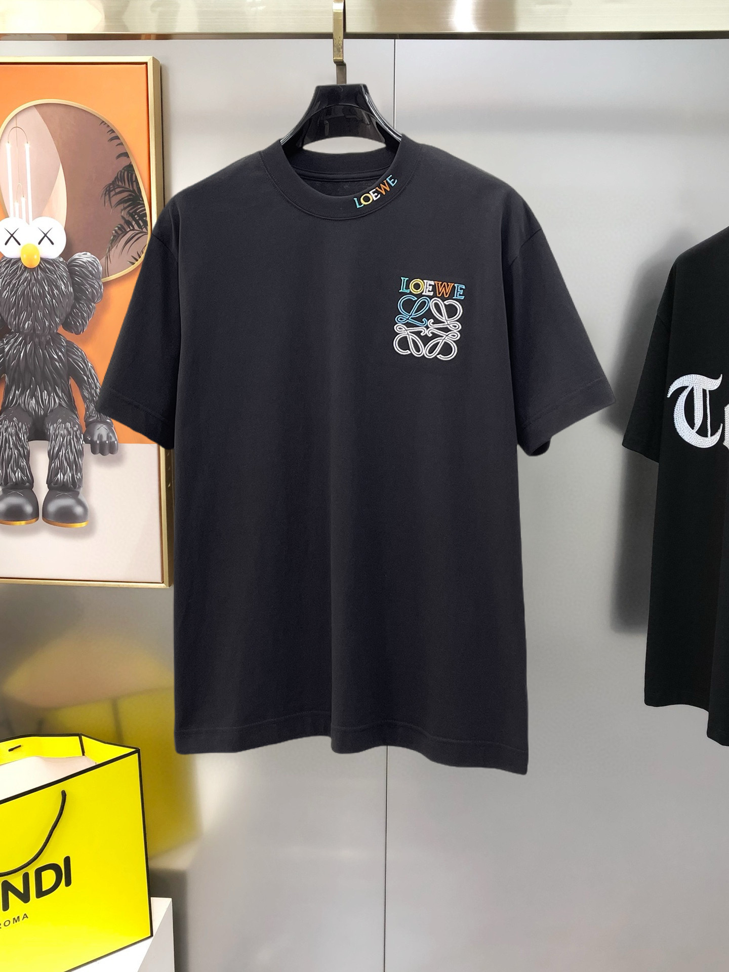 高品質 2026 ロエベ 新作 半袖Tシャツ コピー
