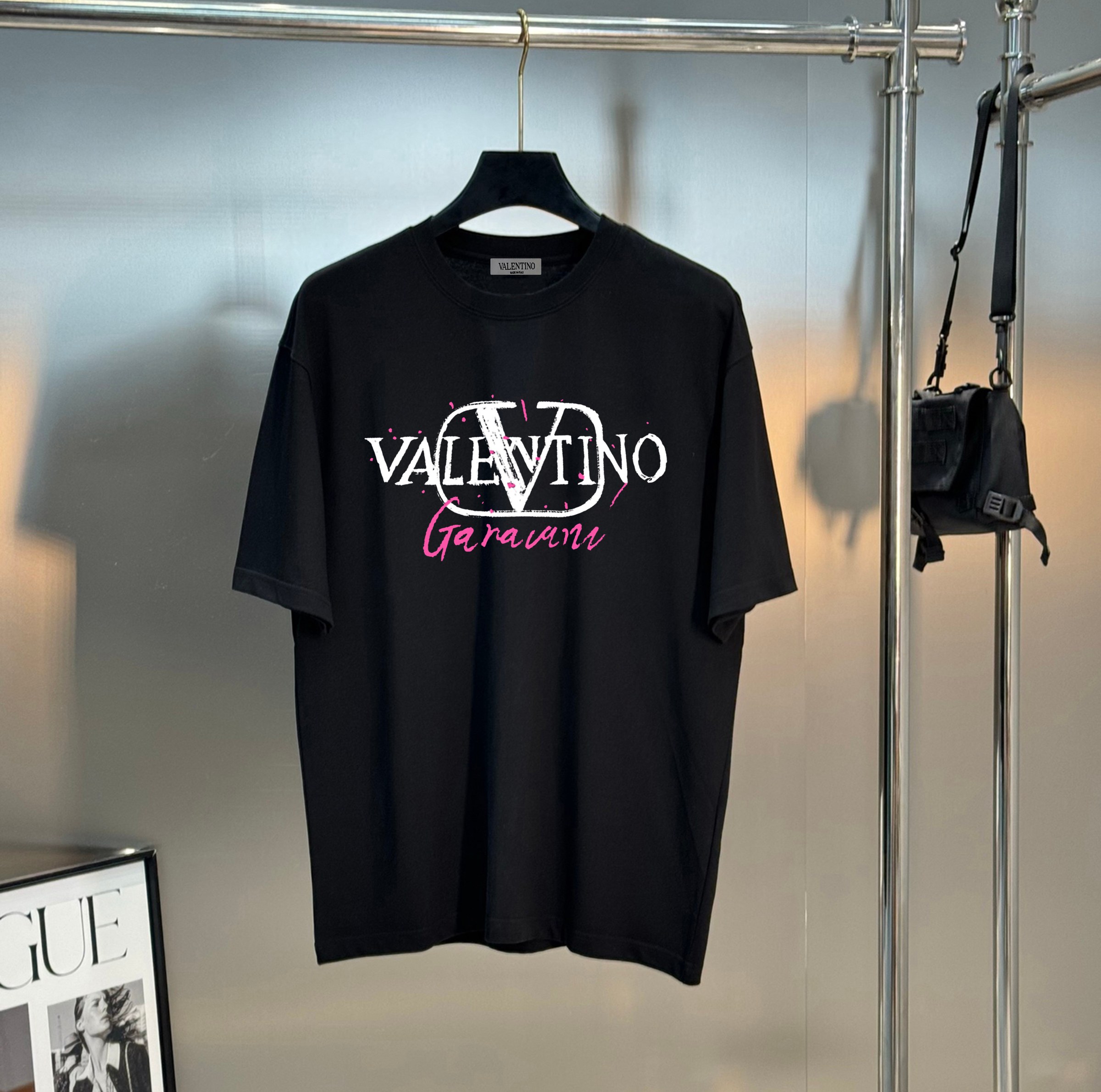 ☆超人気☆ 2026 ヴァレンティノ 新作 半袖Tシャツ コピー