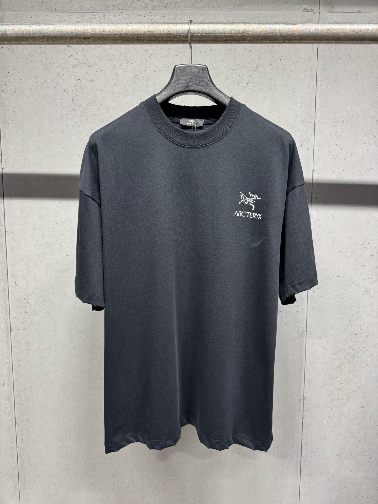 《人気★》2026 アークテリクス 新作 半袖Tシャツ 偽物