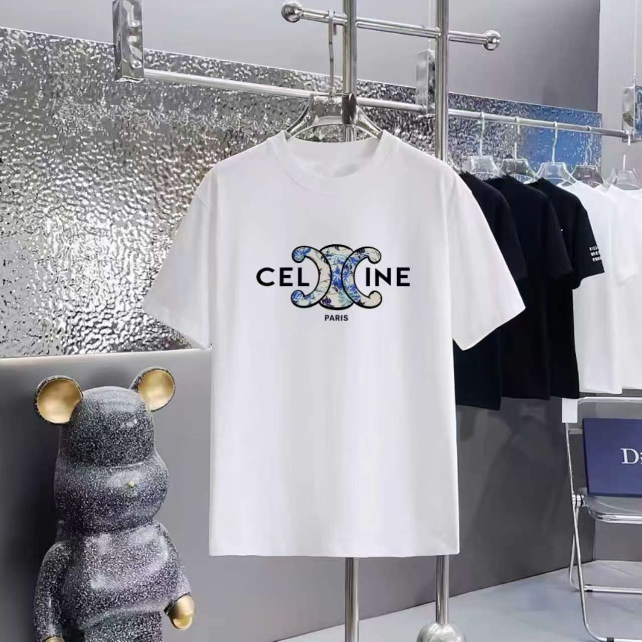 世界中で大人気♪ 2026 セリーヌ 新作 半袖Tシャツ コピー