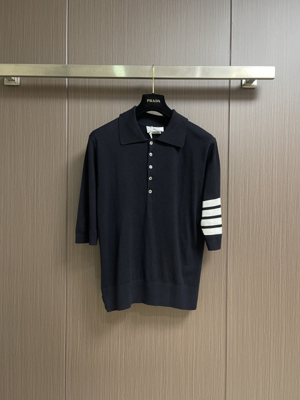 使い勝手良し 2026 トム·ブラウン 新作 半袖Tシャツ 偽物
