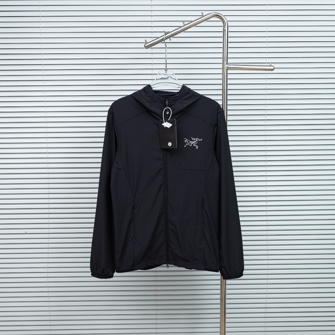 肌触り最高な 2026 アークテリクス 新作 日焼け止め服 偽物