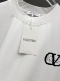 お洒落 2026 ヴァレンティノ 新作 半袖Tシャツ 偽物