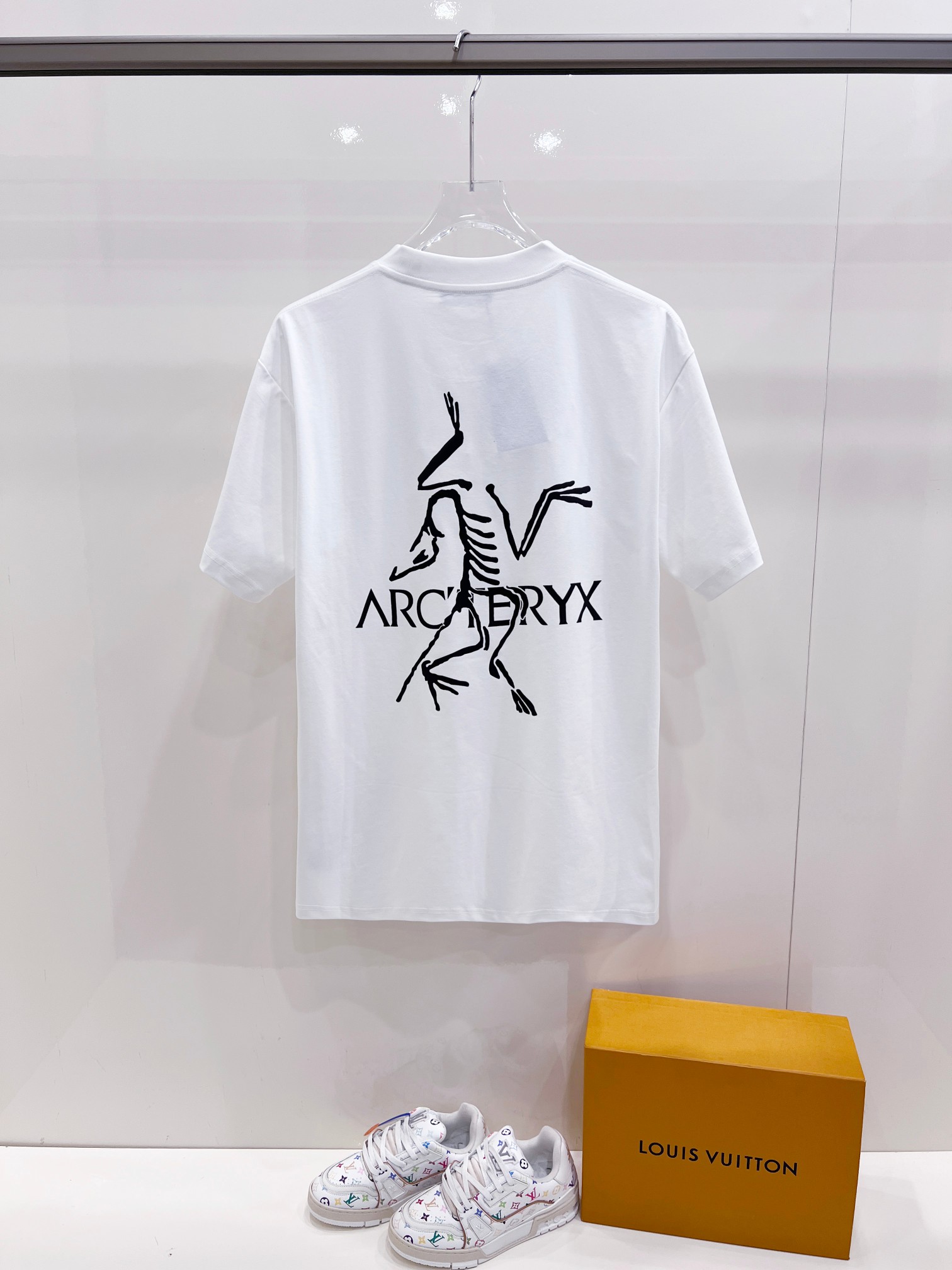 目を惹くカラー 2026 アークテリクス 新作 半袖Tシャツ コピー