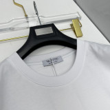 人気爆発☆ 2026 ヴァレンティノ 新作 半袖Tシャツ コピー
