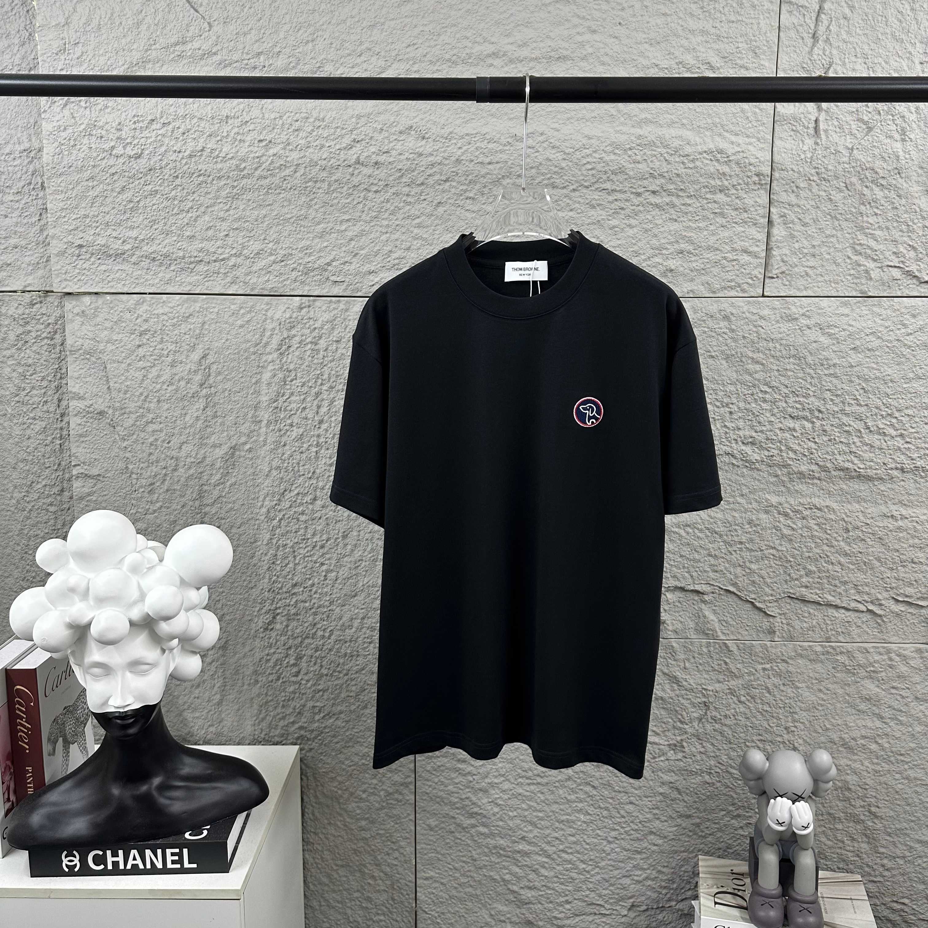 ☆超人気☆ 2026 トム·ブラウン 新作 半袖Tシャツ スーパーコピー